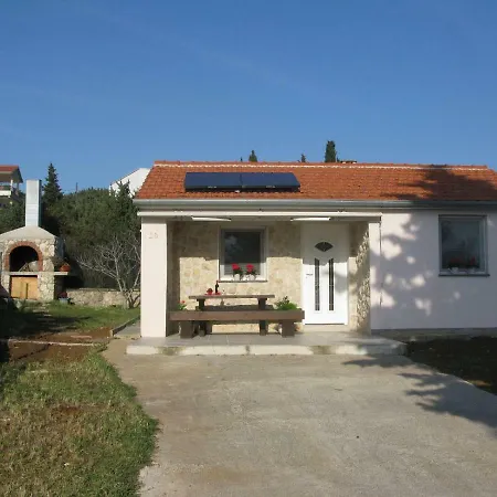 Semesterbostad Kuca Za Odmor Tomic