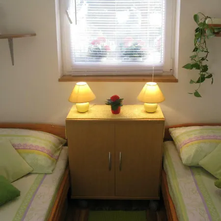 Semesterbostad Kuca Za Odmor Tomic